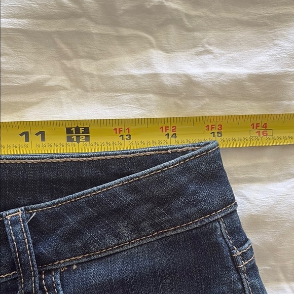 Simply Vera Vera Wang Blue Denim Mid-Rise Capris​ - Picture 3 of 14